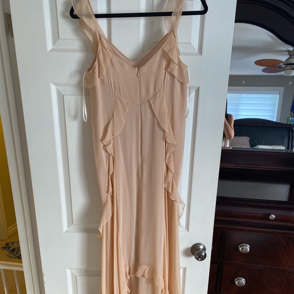 Gorgeous Elizabeth and James Dress - Picture 8 of 9